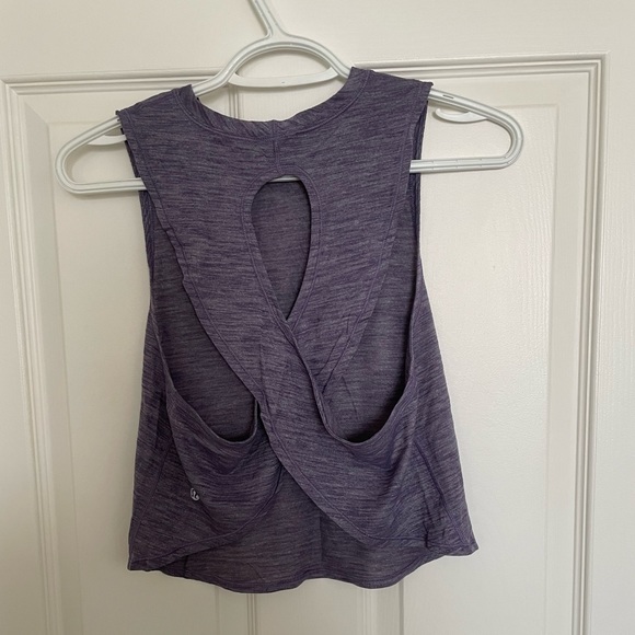 Lululemon Cropped Cross Back Top - Picture 2 of 3
